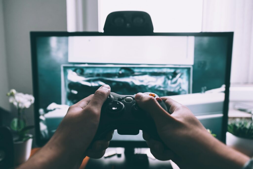 earn money by playing games